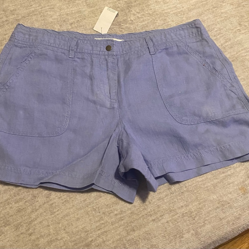 Women’s short size 4